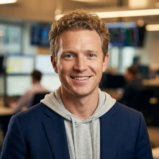 Ryan Brooks, vezető kereskedési elemző a Forrás Bizalka platformnál